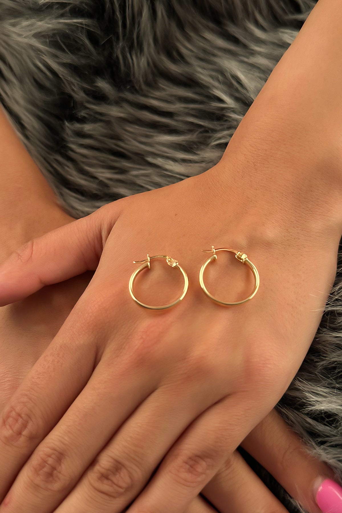 14K Gold Wide Hoop Earrings 9