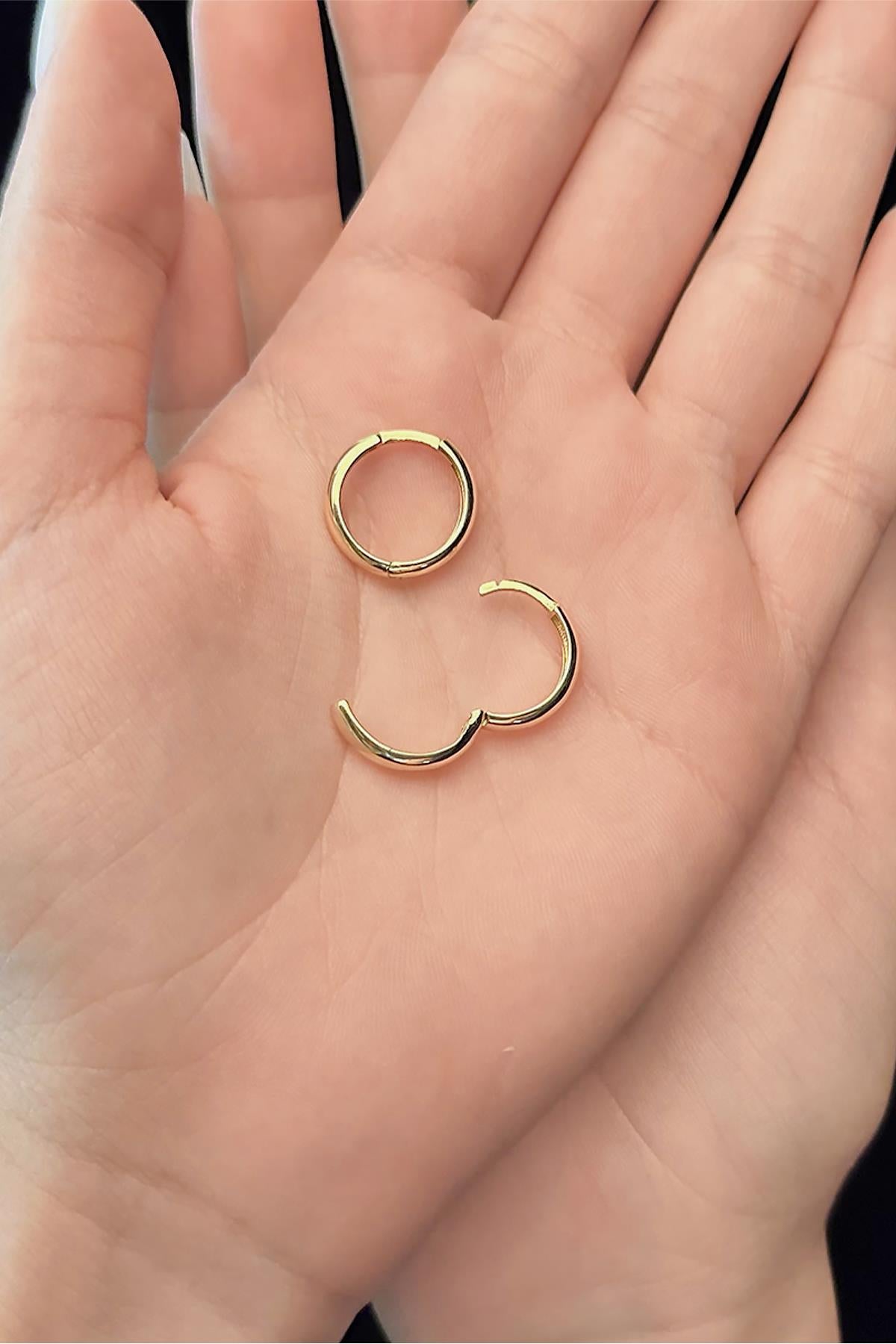14K Gold Wide Huggie Hoop Earrings