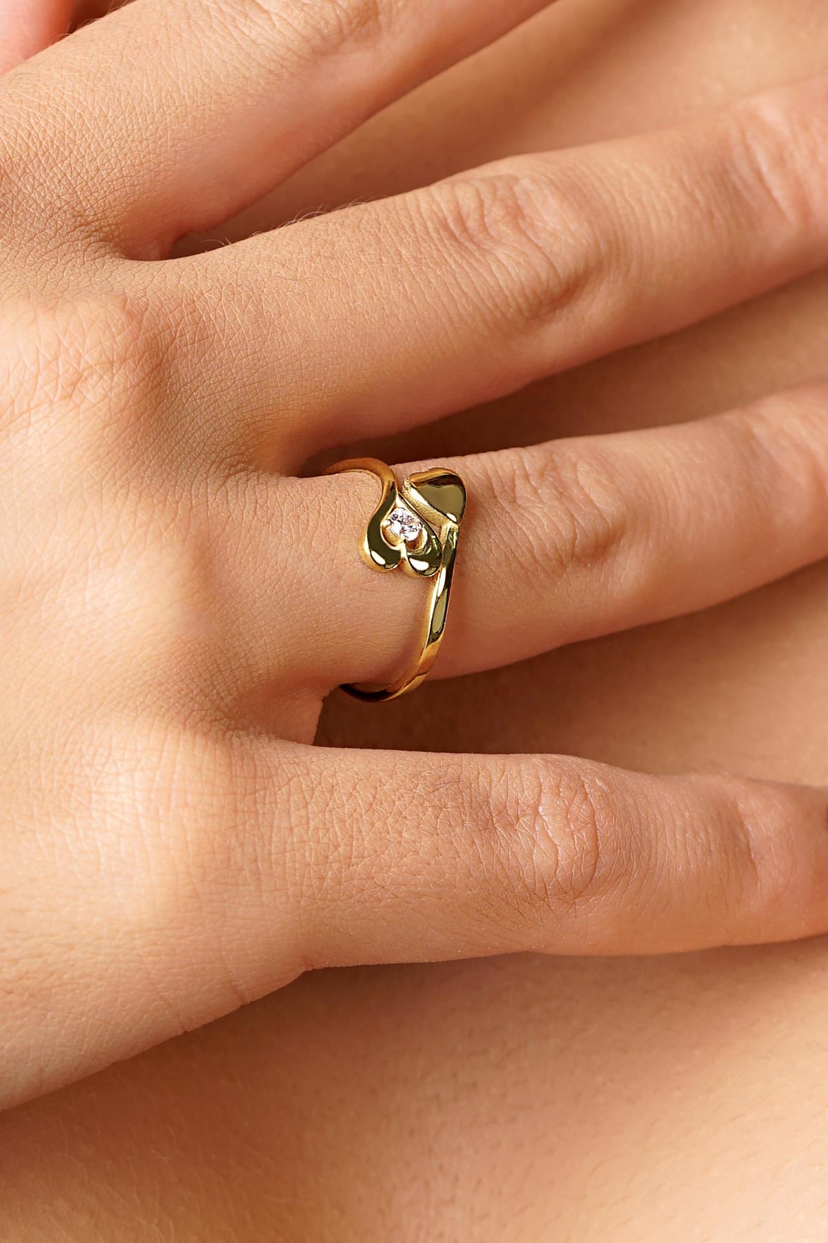 14K Gold Wrapping Love Hug Ring