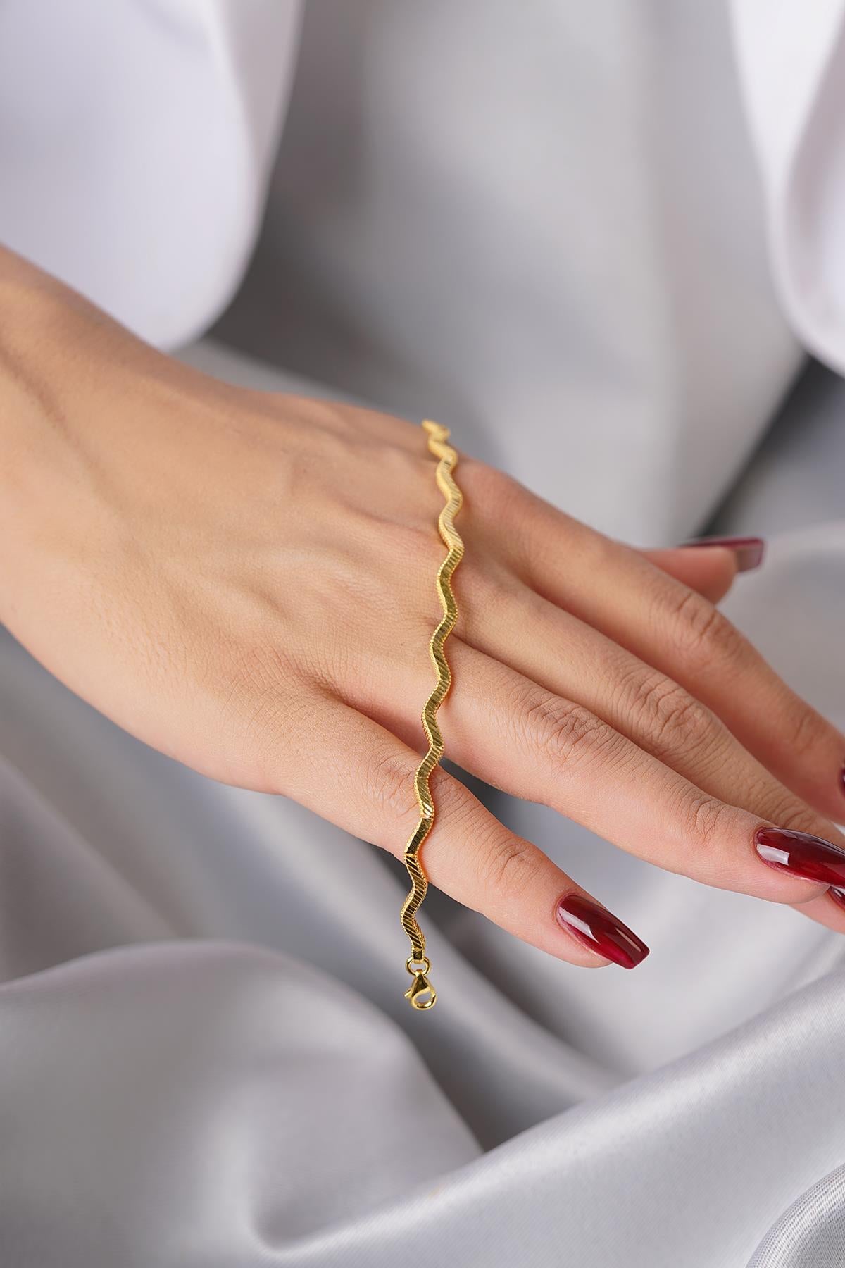 14K Gold Zigzag Ajda Bracelet with Pen Finish – 22K Appearance