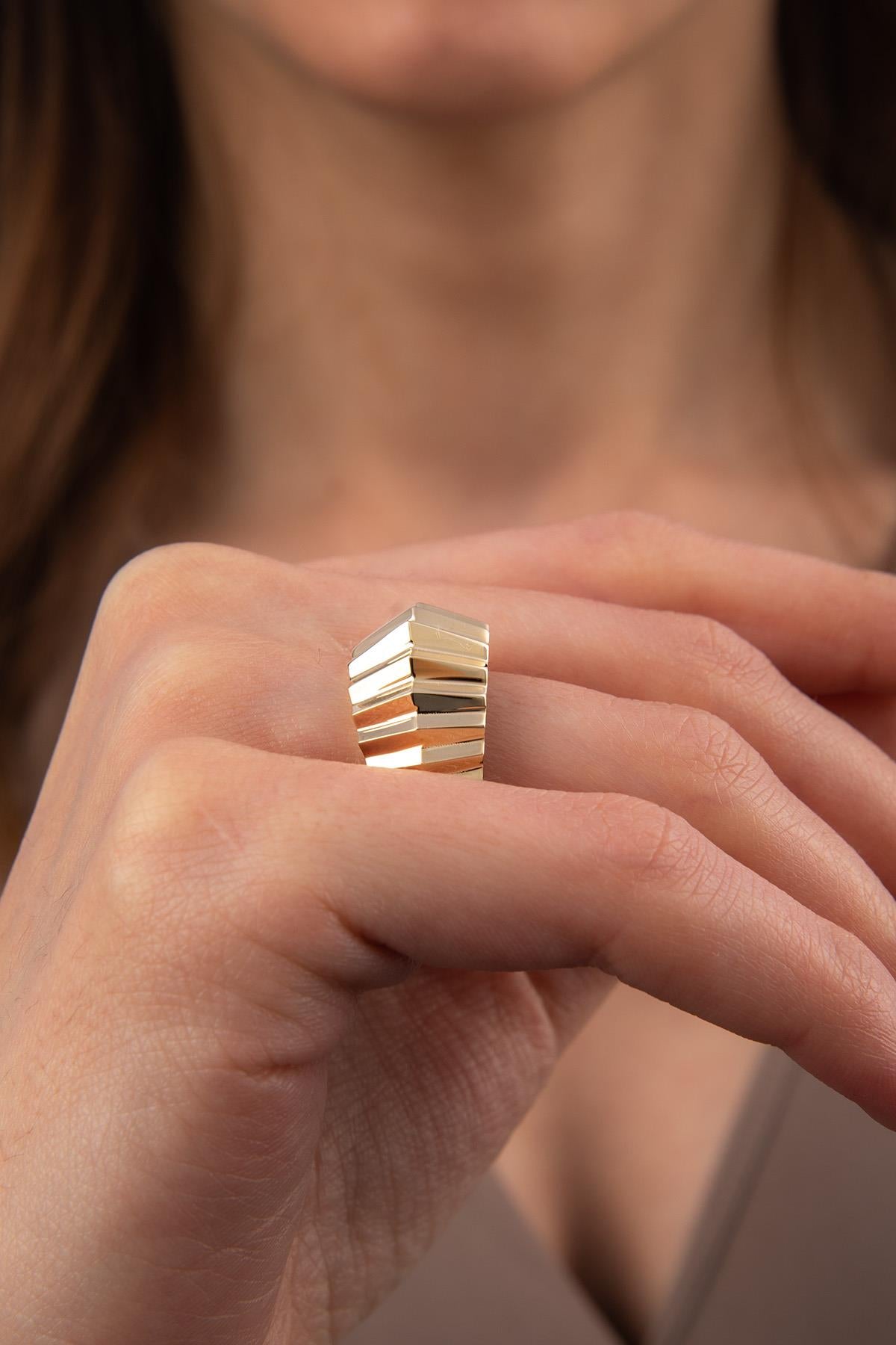 14K Gold ZigZag Croissant Ring