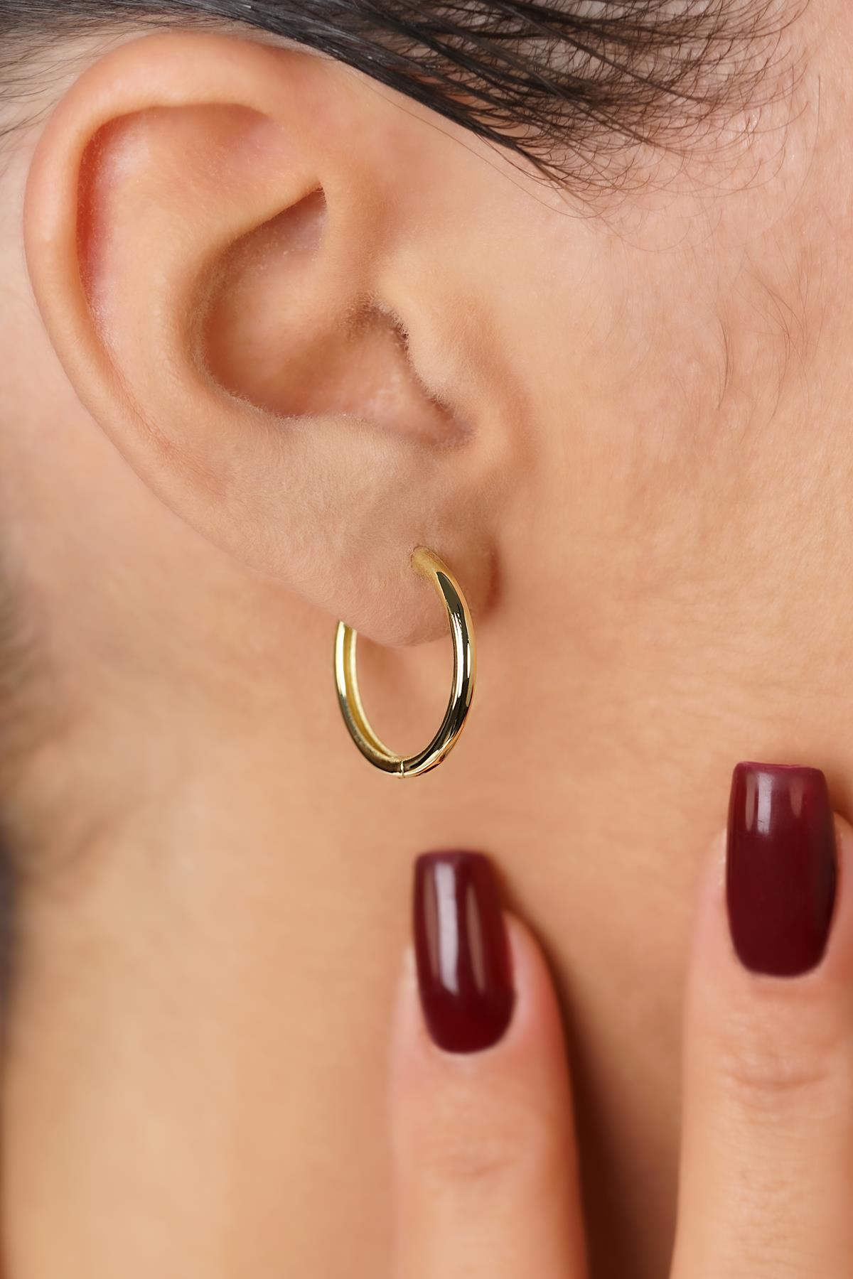 14K Solid Gold Classic Round Hoops