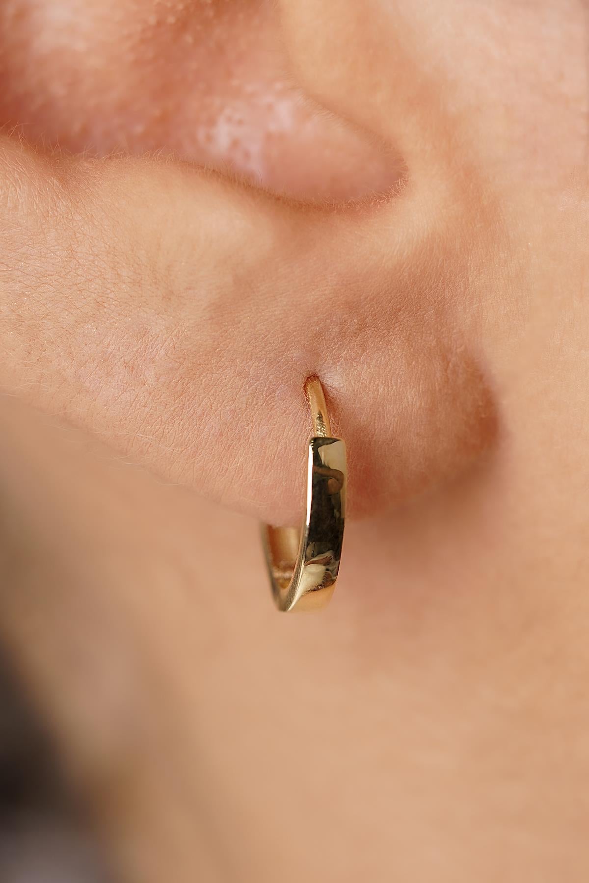 14K Solid Gold Classic Smooth Hoops