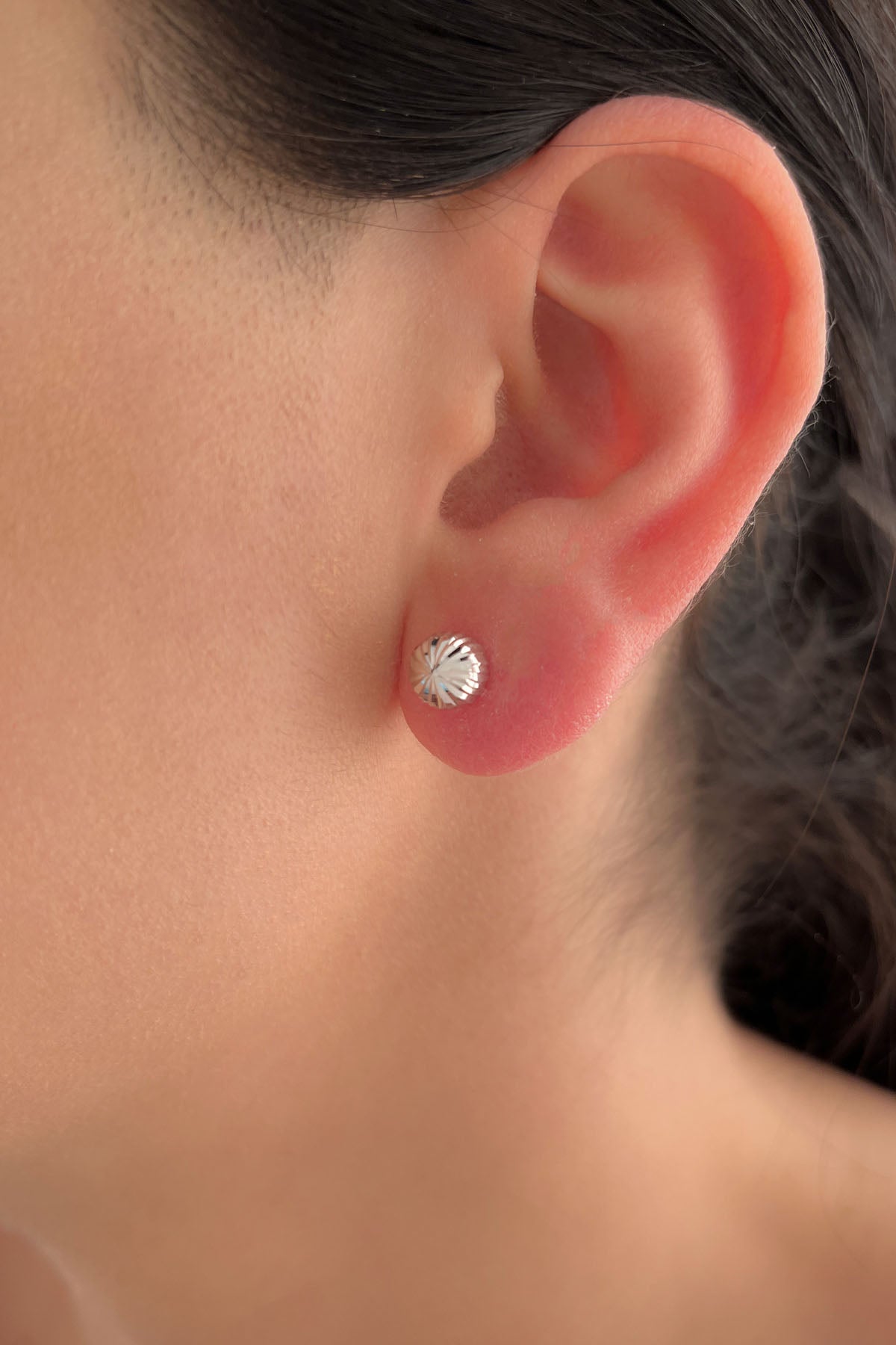 14K White Gold Patterned Big Ball Stud Earrings