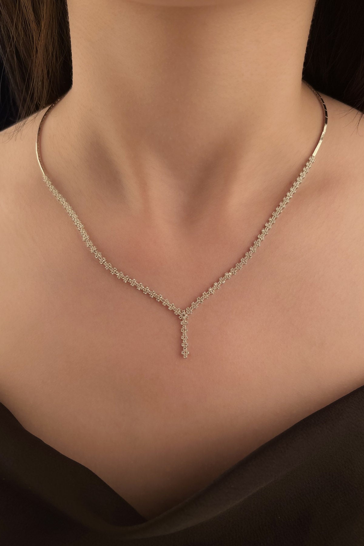 14K White Gold Tasteful Necklace