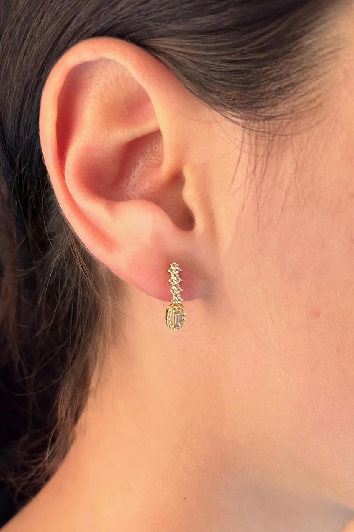 14K Yellow Gold Baguette Drop Stud Earrings