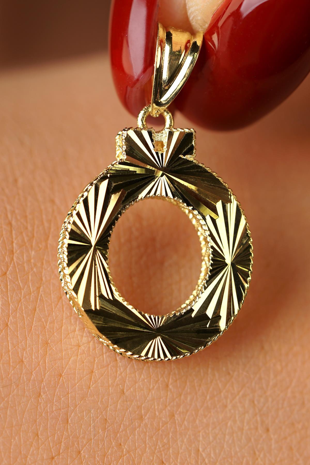 14K Gold Ö Letter Mini Shine Pendant