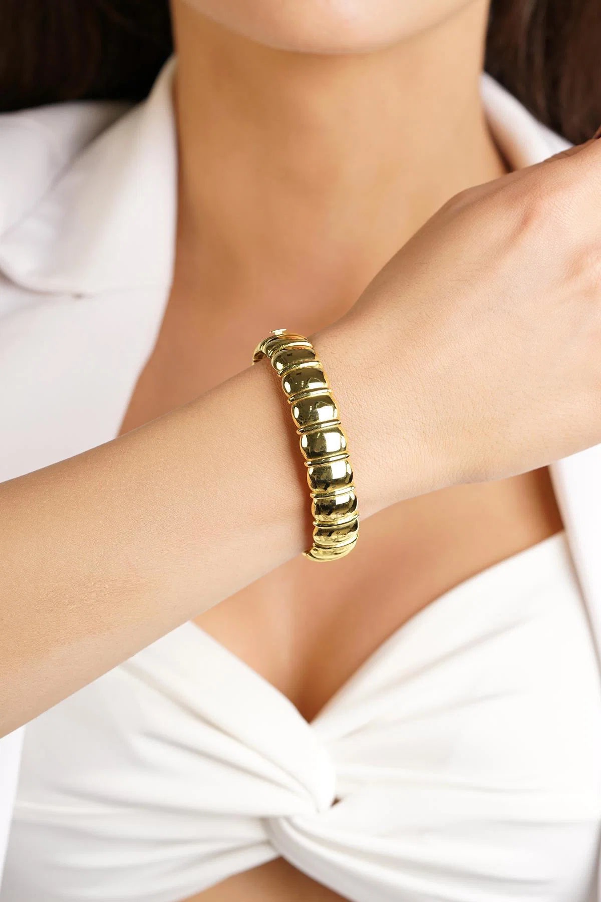 14K Gold Thick Dome Clamp Bracelet