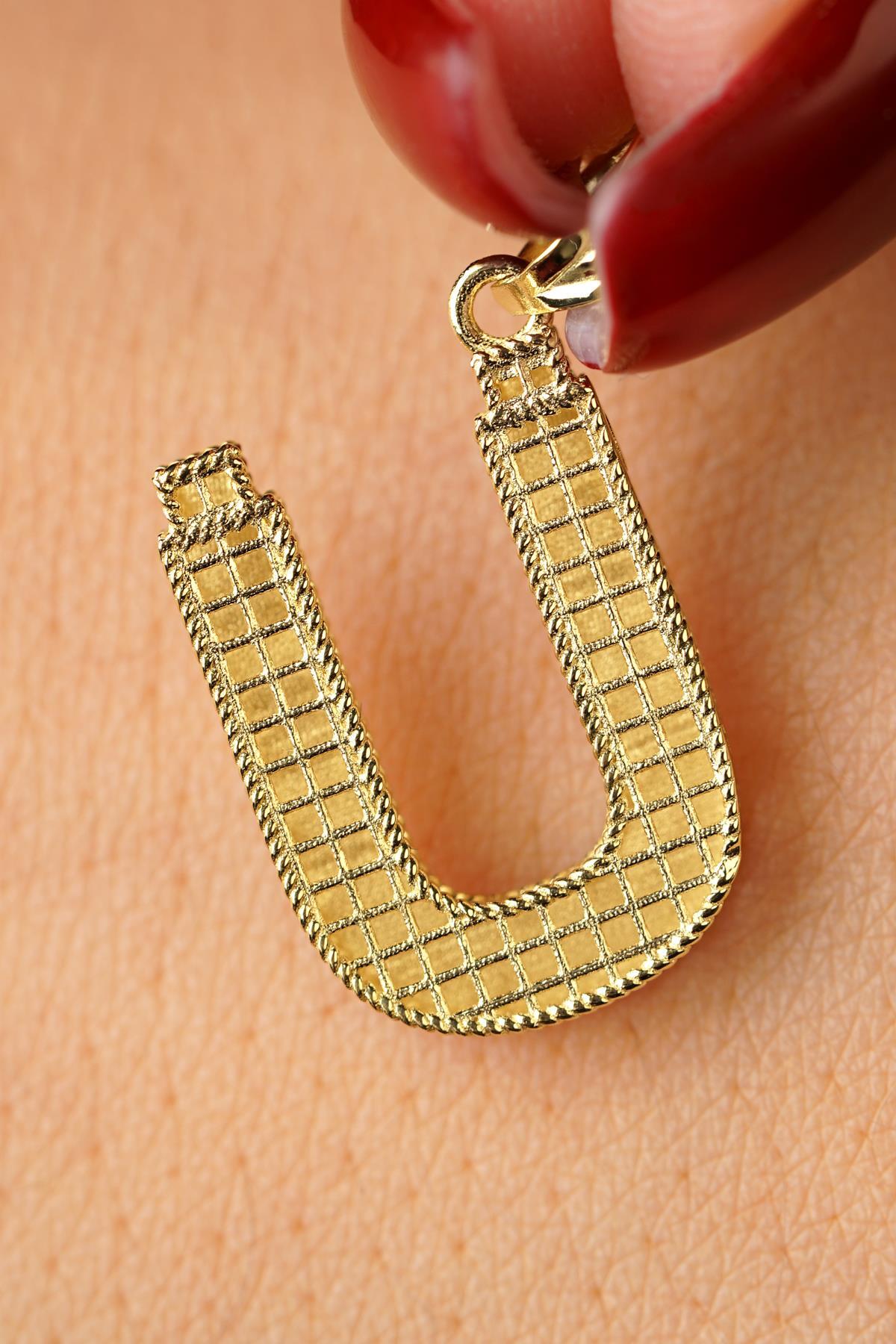 14K Gold Ü Letter Mini Shine Pendant