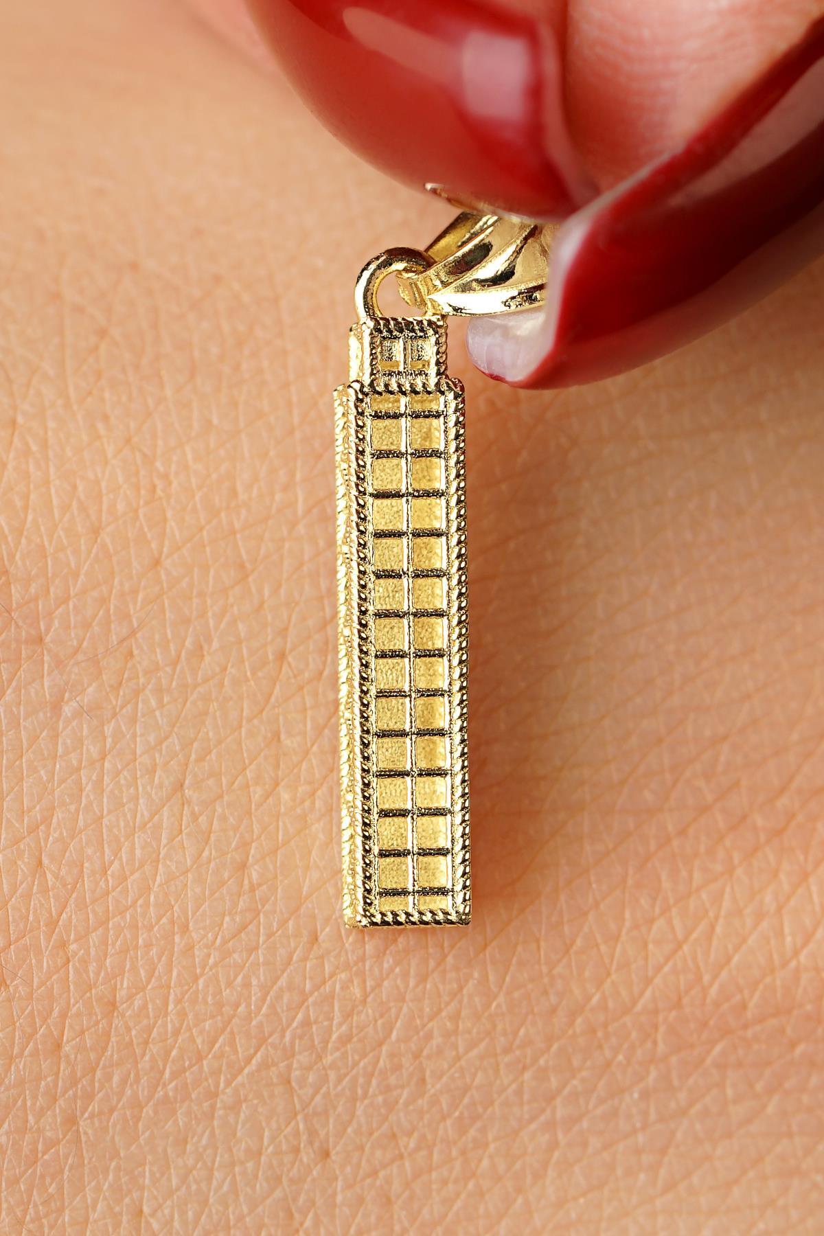 14K Gold İ Letter Mini Shine Pendant