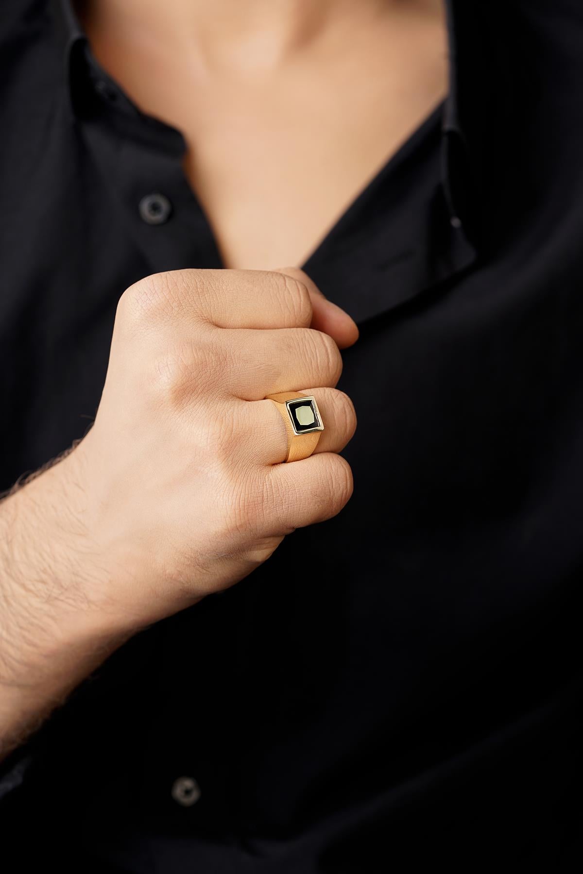 Men's 14K Solid Gold Black Onyx Signet Ring
