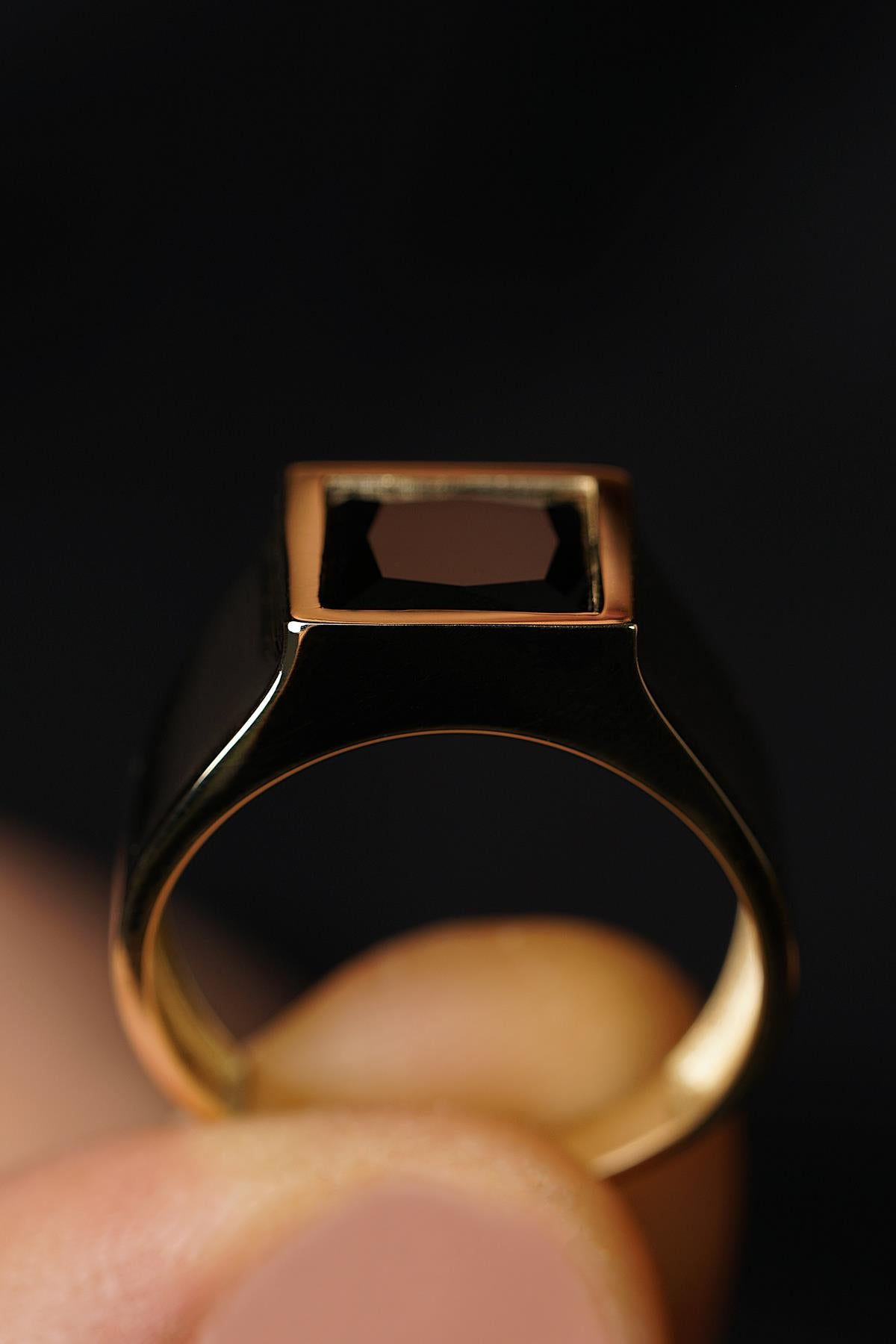 Men's 14K Solid Gold Black Onyx Signet Ring