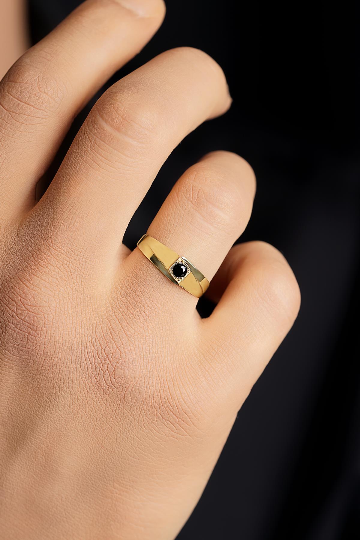 Men's 14K Gold Black Onyx Signet Ring