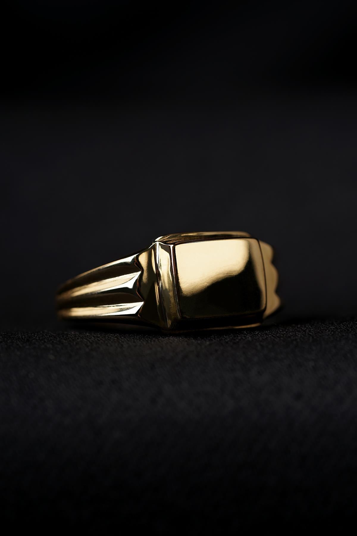 Men's 14K Gold Classic Square Signet Ring