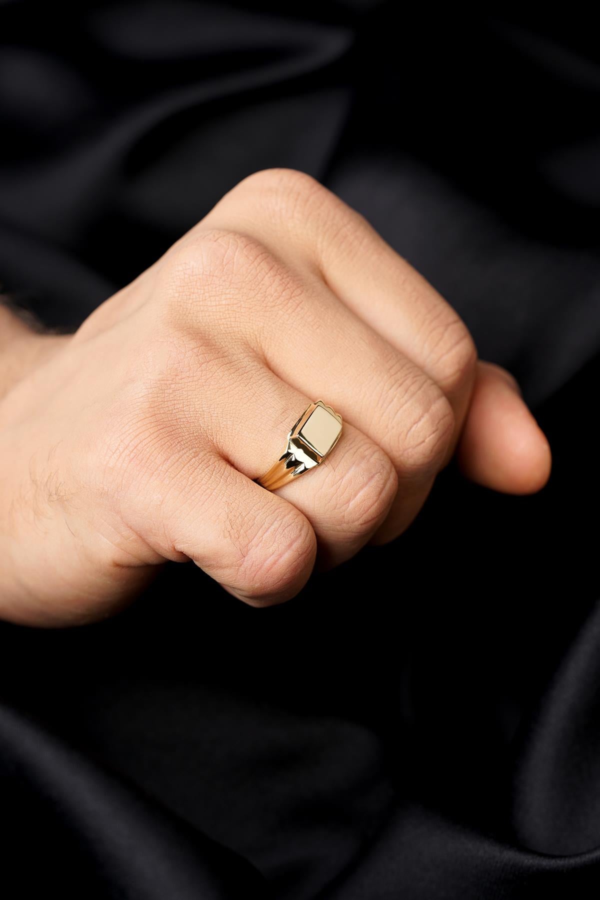 Men's 14K Gold Classic Square Signet Ring