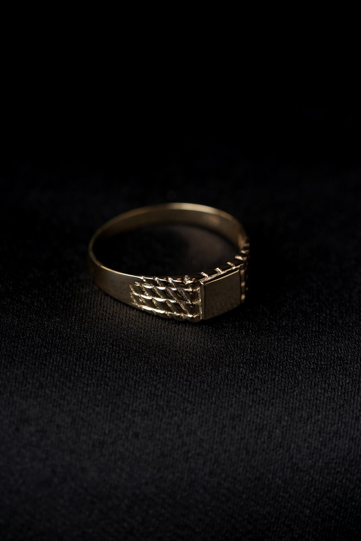 Men's 14K Gold Diamond-Cut Signet Ring