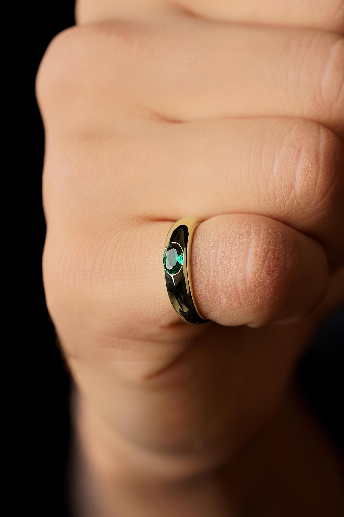 Men's 14K Gold Emerald Signet Ring