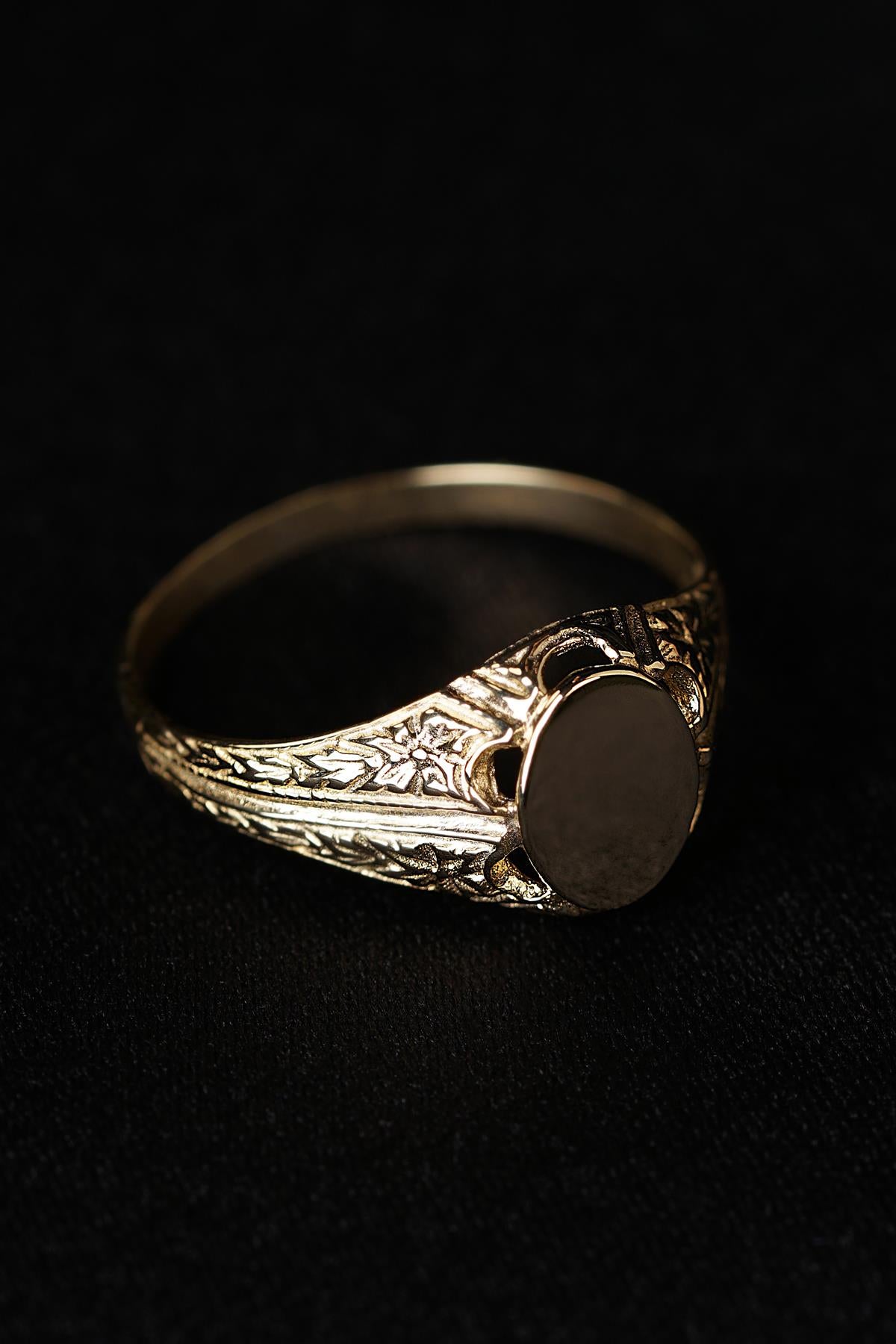 Men's 14K Gold Ornate Signet Ring