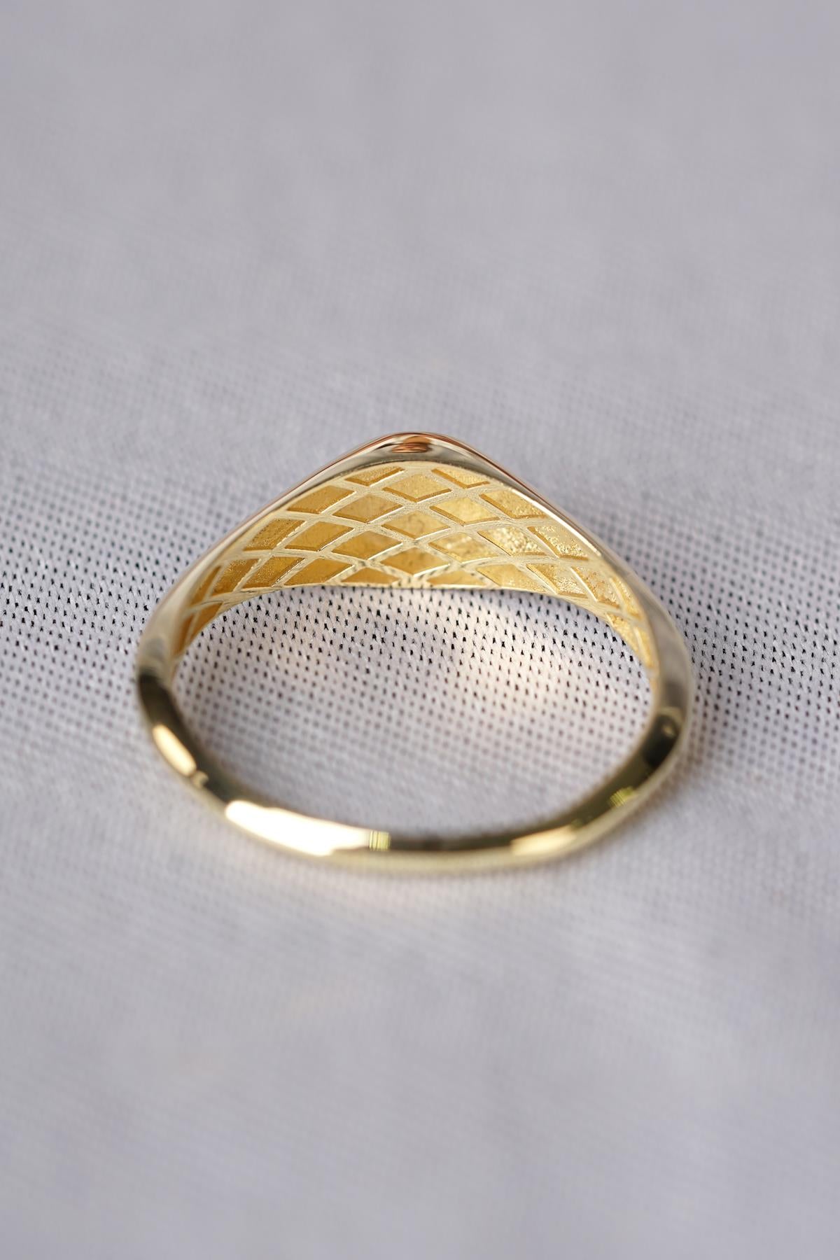 Men's 14K Gold Round Signet Ring