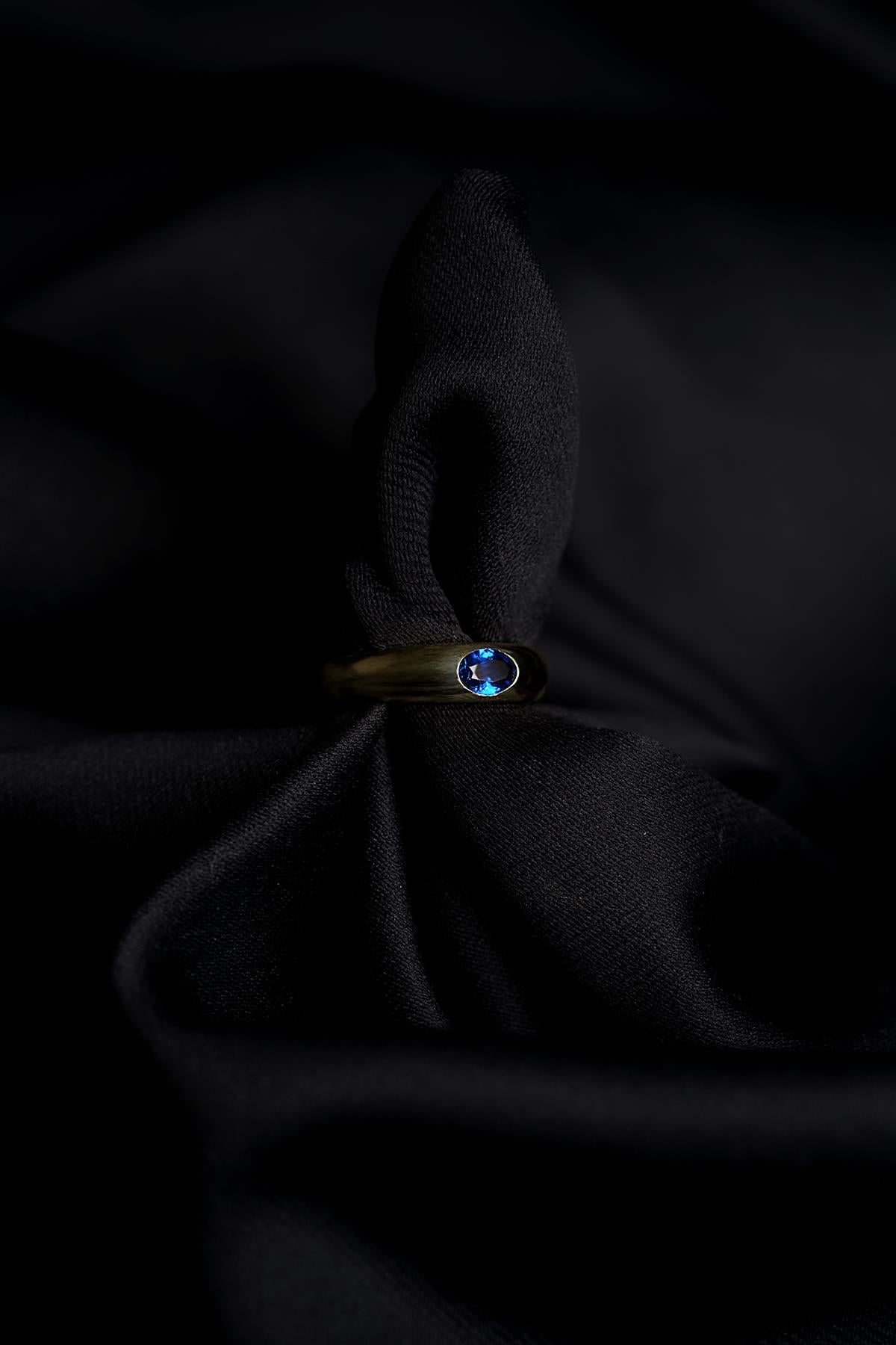 Men's 14K Gold Sapphire Signet Ring