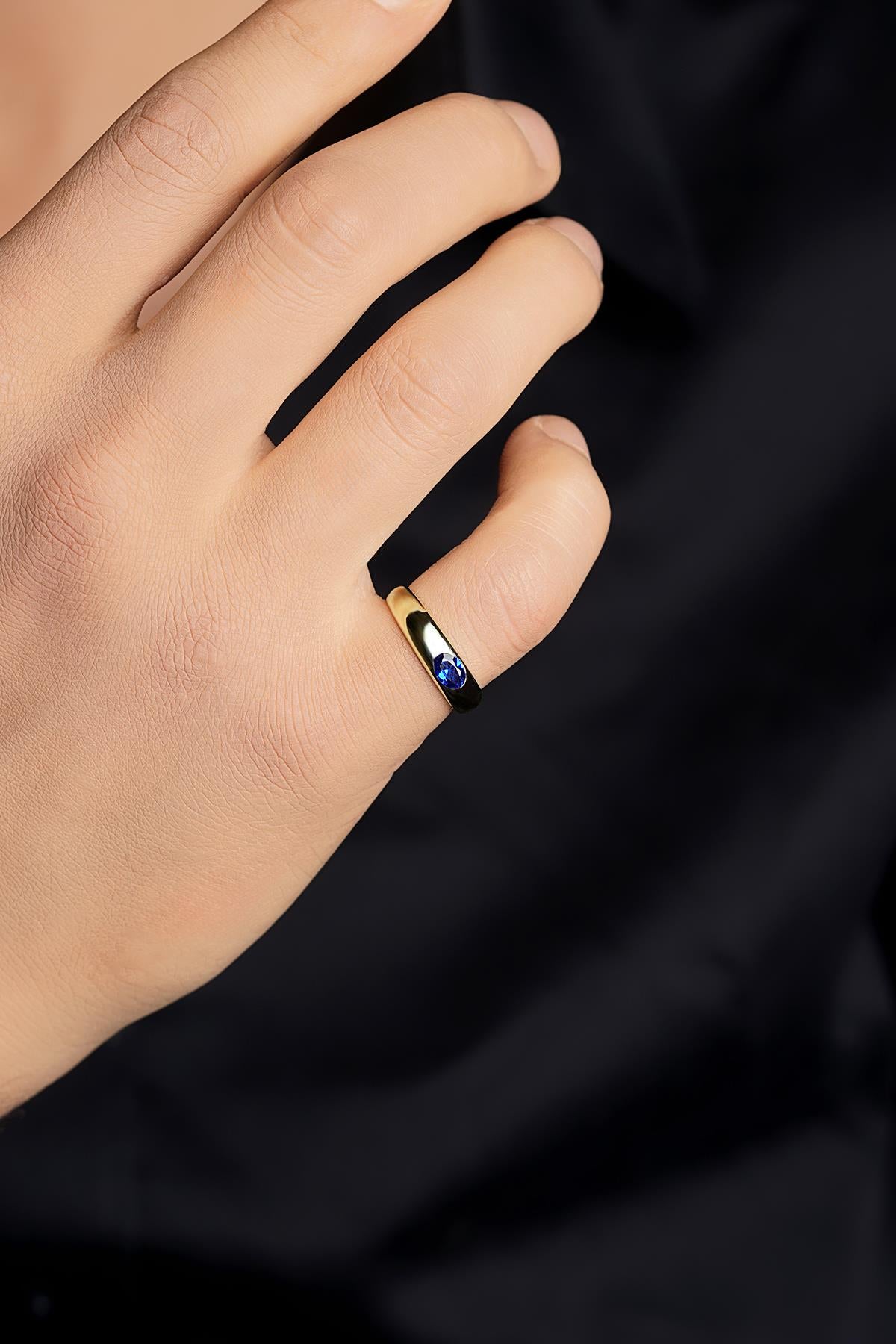 Men's 14K Gold Sapphire Signet Ring