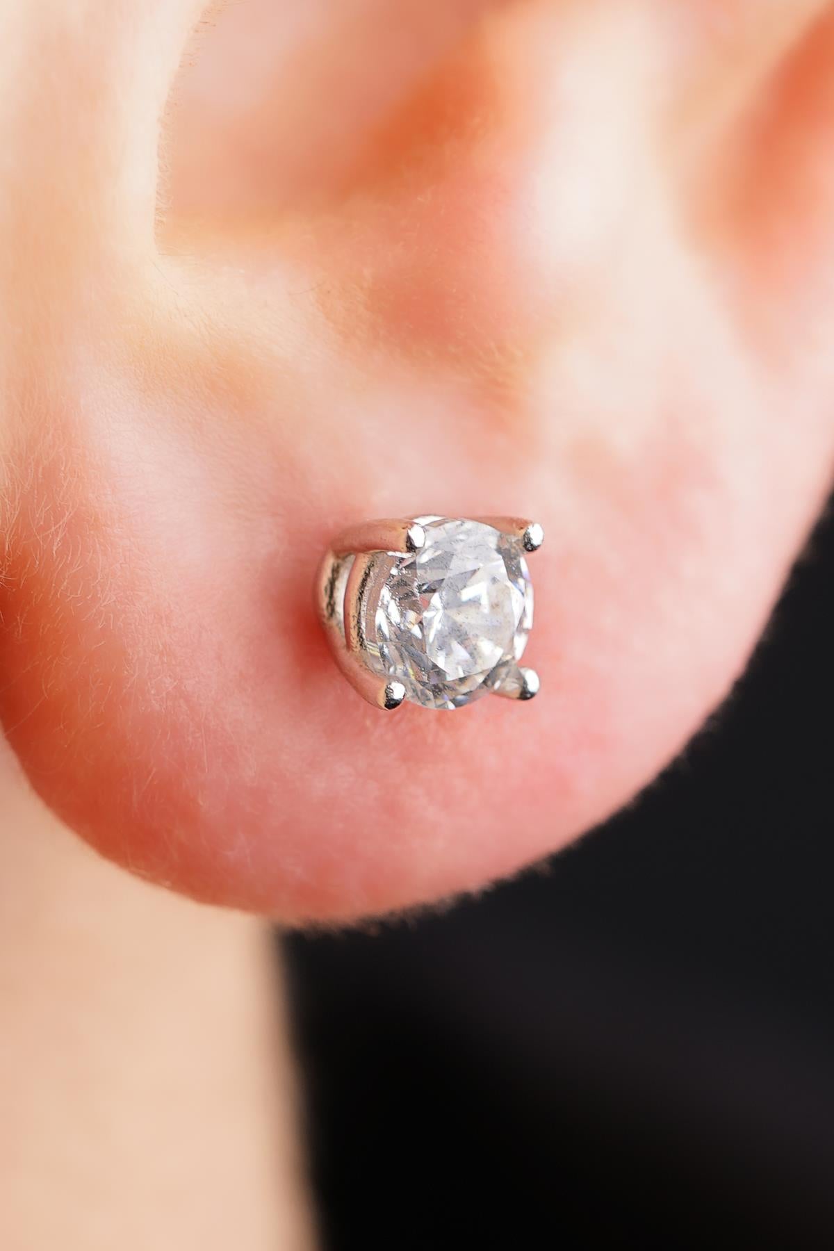 Men's 14K Gold Solitaire Stud Earrings