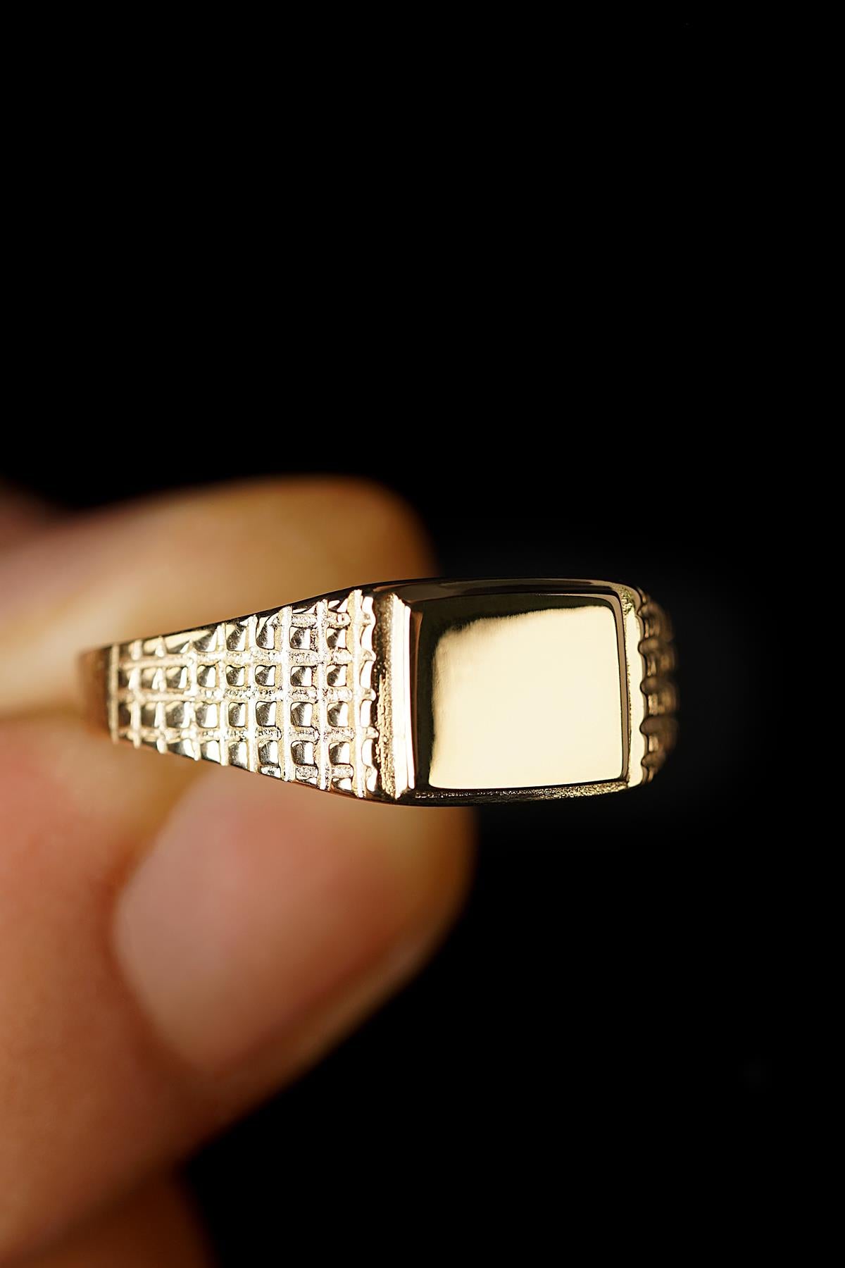 Men's 14K Gold Textured Cube Signet Ring