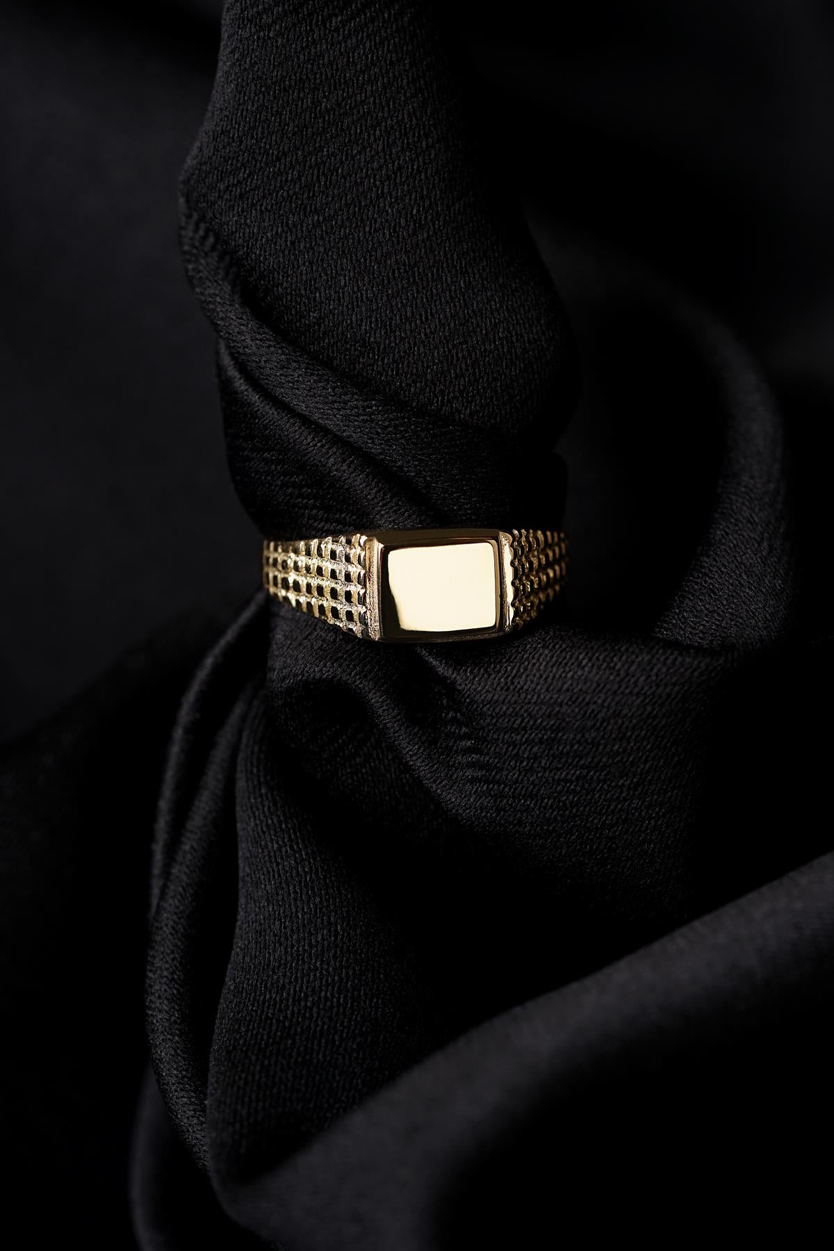 Men's 14K Gold Textured Cube Signet Ring