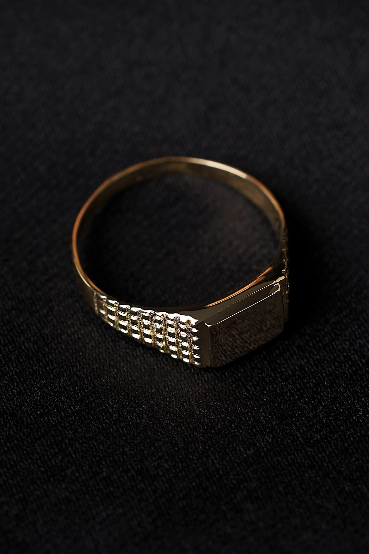 Men's 14K Gold Textured Cube Signet Ring